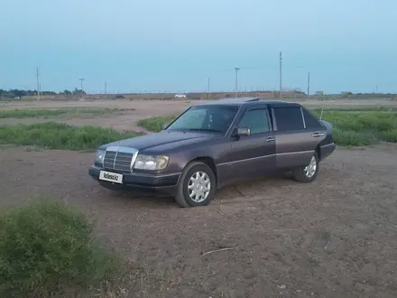 Mercedes-Benz E 200 1993 года за 2 300 000 тг. в Балхаш – фото 10