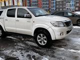Toyota Hilux 2011 годаүшін10 300 000 тг. в Уральск – фото 2