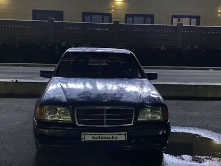 Mercedes-Benz C 200 1994 года за 1 850 000 тг. в Астана