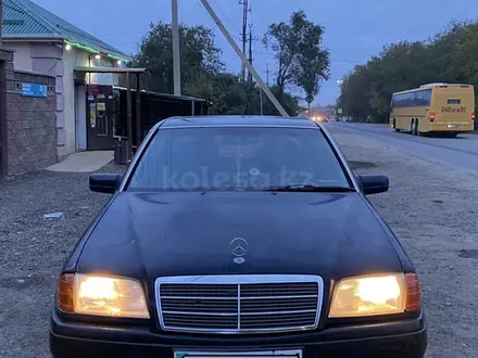 Mercedes-Benz C 200 1994 года за 1 850 000 тг. в Астана – фото 2