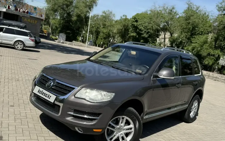 Volkswagen Touareg 2007 годаүшін7 100 000 тг. в Алматы
