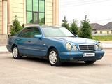 Mercedes-Benz E 230 1998 года за 3 800 000 тг. в Алматы