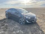 Hyundai Elantra 2015 года за 3 800 000 тг. в Актобе