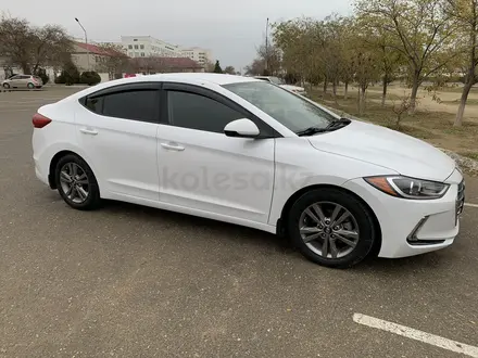 Hyundai Elantra 2018 года за 5 300 000 тг. в Актау