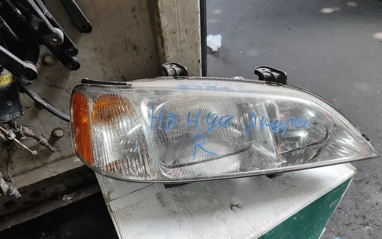 Передняя правая фара на Хонда Акураүшін20 000 тг. в Алматы