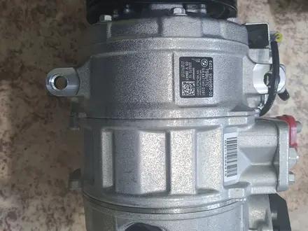 Компрессор кондиционера БМВ X5 F15 X6 F16 за 450 000 тг. в Астана – фото 4