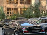 Mercedes-Benz S 550 2006 года за 7 500 000 тг. в Астана – фото 2