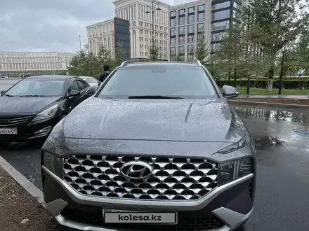 Hyundai Santa Fe 2021 года за 16 700 000 тг. в Астана