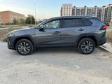 Toyota RAV4 2022 годаүшін17 500 000 тг. в Уральск – фото 4