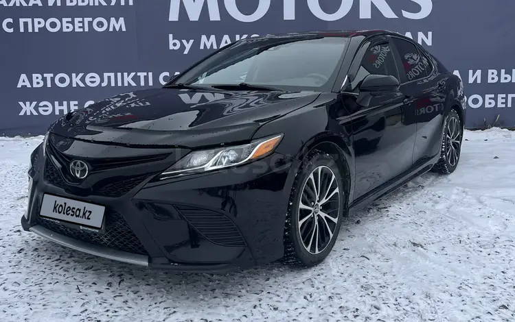 Toyota Camry 2019 года за 12 800 000 тг. в Актобе