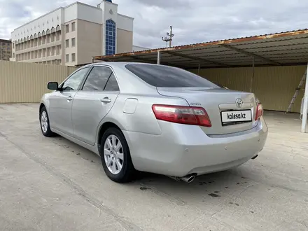 Toyota Camry 2006 года за 5 300 000 тг. в Атырау – фото 10