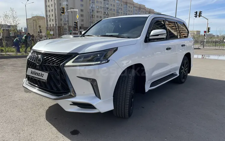 Lexus LX 570 2019 года за 52 000 000 тг. в Астана