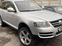 Volkswagen Touareg 2005 годаfor4 500 000 тг. в Алматы