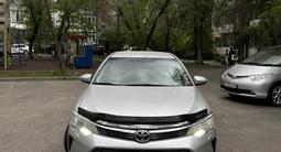 Toyota Camry 2015 года за 10 500 000 тг. в Алматы – фото 2