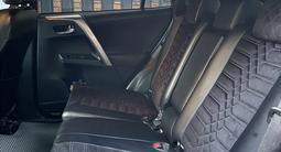 Toyota RAV4 2018 года за 11 700 000 тг. в Уральск – фото 5