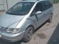 Volkswagen Sharan 1997 года за 2 000 000 тг. в Алматы – фото 3