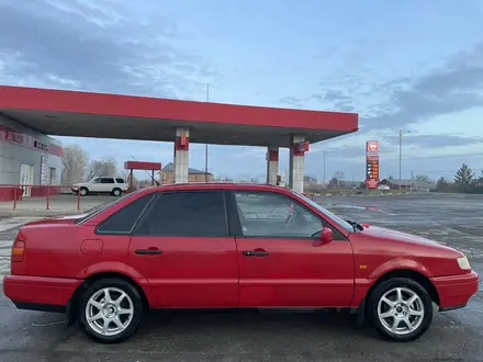 Volkswagen Passat 1994 года за 1 700 000 тг. в Усть-Каменогорск – фото 4