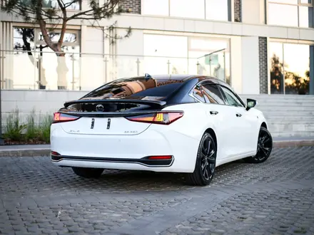 Lexus ES 250 2023 года за 24 000 000 тг. в Алматы – фото 7