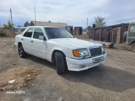 Mercedes-Benz E 220 1993 года за 2 300 000 тг. в Жезказган – фото 4