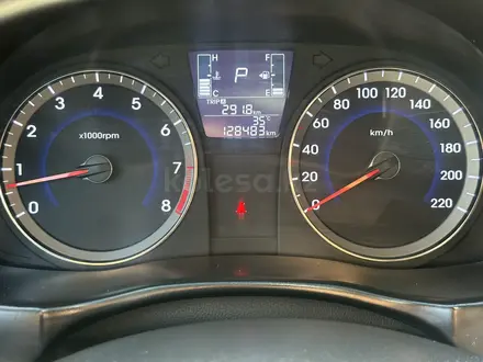 Hyundai Accent 2015 года за 5 890 000 тг. в Актобе – фото 14