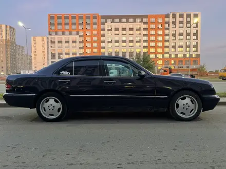 Mercedes-Benz E 320 1999 года за 2 600 000 тг. в Астана – фото 5