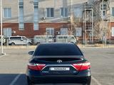 Toyota Camry 2017 года за 4 000 000 тг. в Кульсары – фото 2