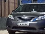 Toyota Sienna 2015 года за 16 000 000 тг. в Шымкент – фото 2