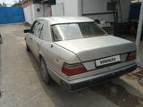 Mercedes-Benz E 230 1990 года за 330 000 тг. в Тараз