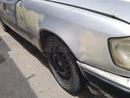 Mercedes-Benz E 230 1990 года за 330 000 тг. в Тараз – фото 7