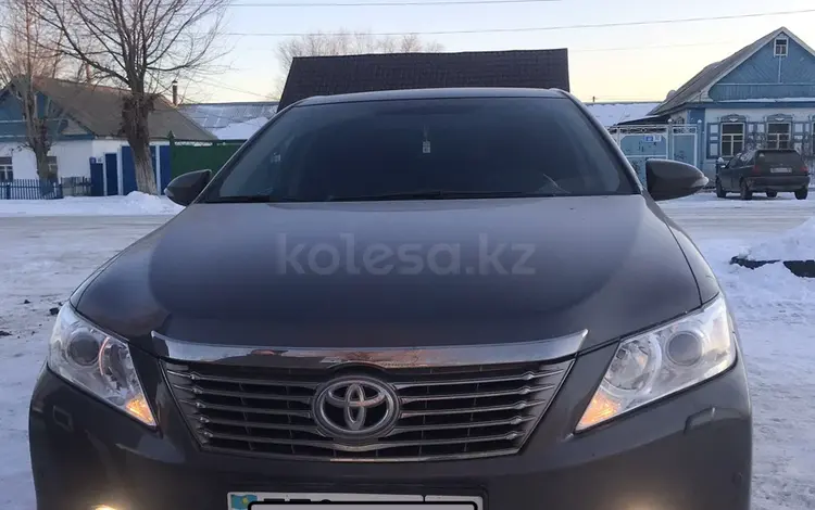 Toyota Camry 2014 года за 9 500 000 тг. в Актобе