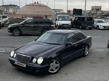 Mercedes-Benz E-Class, 2001