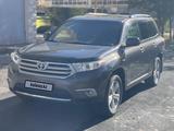 Toyota Highlander 2013 годаүшін13 500 000 тг. в Караганда