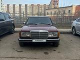 Mercedes-Benz E 240 1984 годаүшін3 000 000 тг. в Астана