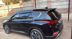 Hyundai Santa Fe 2018 года за 13 000 000 тг. в Алматы – фото 3