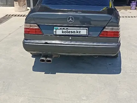 Mercedes-Benz E 320 1991 года за 2 000 000 тг. в Алматы – фото 4