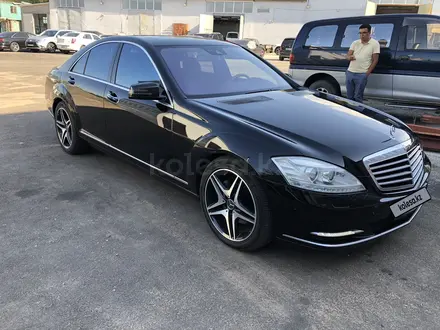 Mercedes-Benz S 550 2005 года за 7 500 000 тг. в Алматы – фото 5