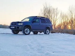 Nissan Pathfinder, 2005