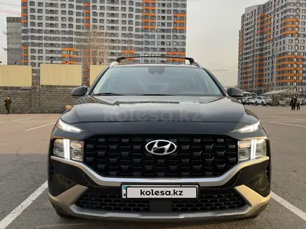 Hyundai Santa Fe 2022 года за 14 600 000 тг. в Алматы – фото 13