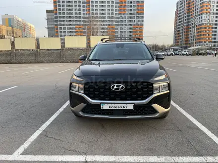 Hyundai Santa Fe 2022 года за 14 600 000 тг. в Алматы – фото 24