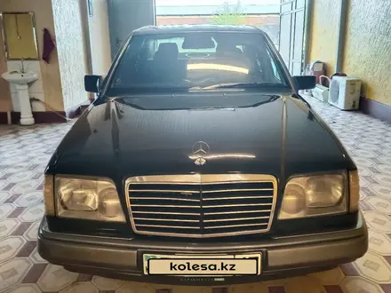 Mercedes-Benz E 280 1994 года за 3 100 000 тг. в Шымкент