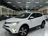 Toyota RAV4 2017 годаfor11 900 000 тг. в Шымкент – фото 3