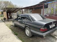 Mercedes-Benz E 200 1993 годаүшін1 450 000 тг. в Алматы