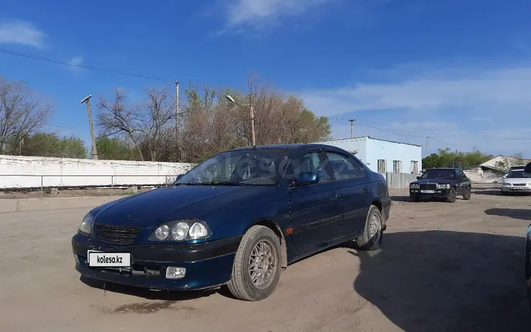 Toyota Avensis 1998 годаүшін2 200 000 тг. в Жезказган