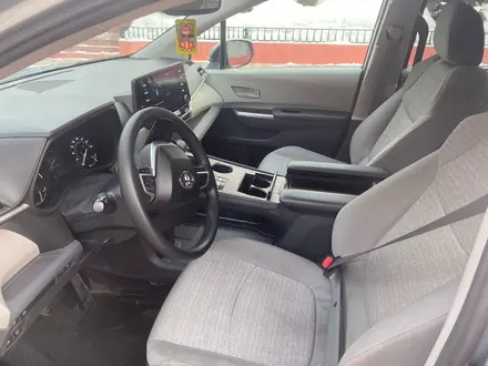 Toyota Sienna 2021 года за 20 999 999 тг. в Алматы – фото 3