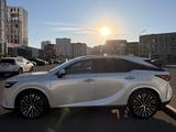 Lexus RX 350 2023 годаүшін35 500 000 тг. в Астана – фото 3