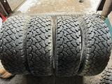 31/10.5R15 Maxxis. Комплект шин в отличном состоянии за 152 000 тг. в Алматы – фото 2