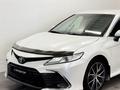 Toyota Camry 2021 года за 16 490 000 тг. в Астана – фото 22