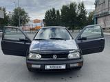 Volkswagen Golf 1995 года за 2 200 000 тг. в Семей – фото 2