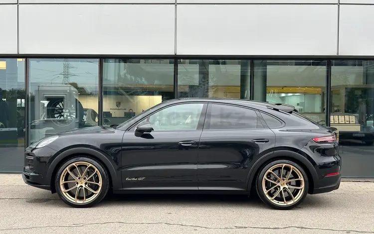 Porsche Cayenne Coupe 2022 года за 117 000 000 тг. в Алматы