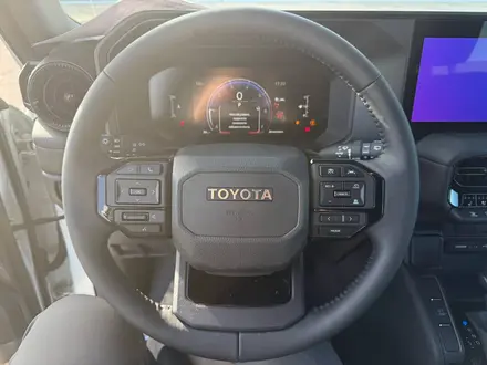 Toyota Land Cruiser Prado Comfort+ 2025 года за 32 490 000 тг. в Актобе – фото 16
